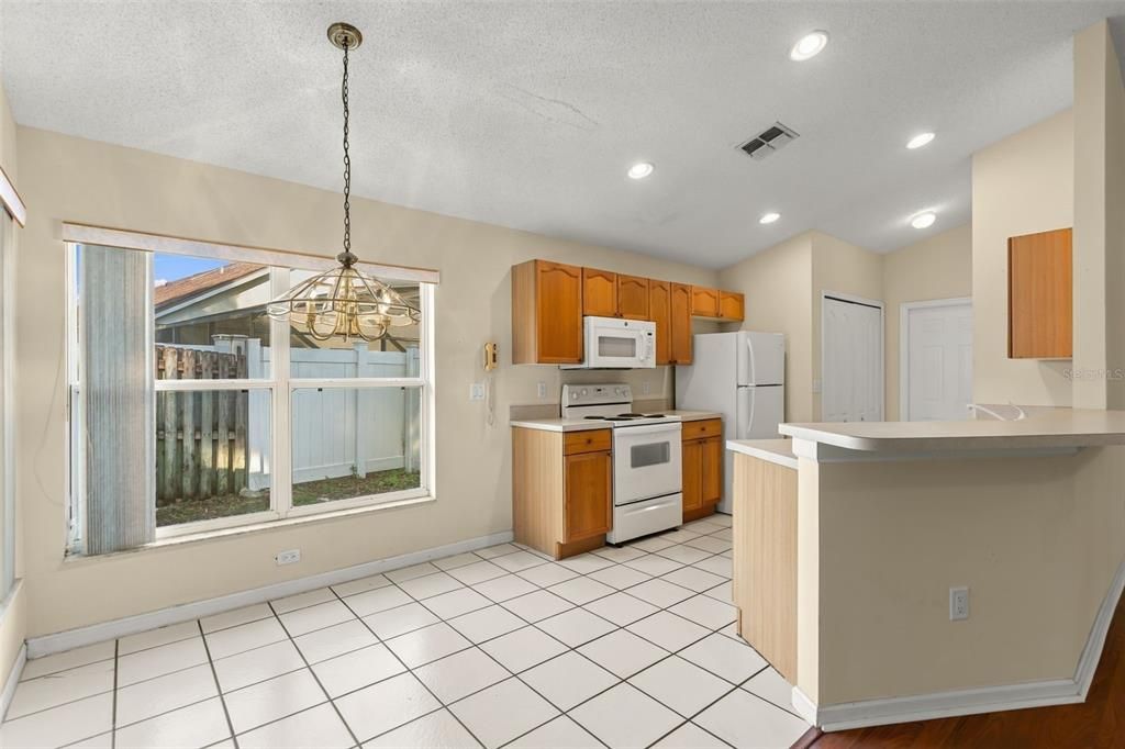For Sale: $349,900 (3 beds, 2 baths, 1481 Square Feet)