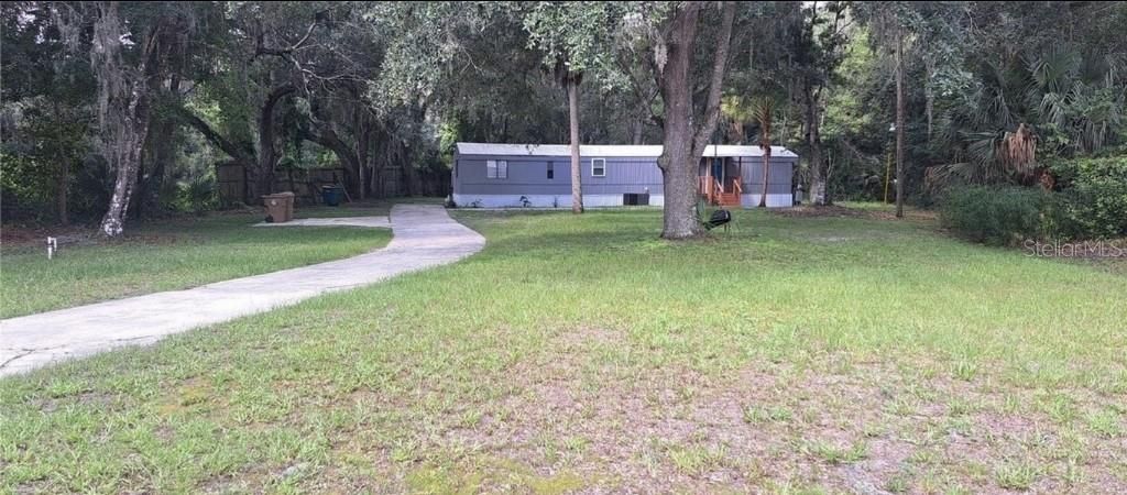 For Sale: $229,000 (2 beds, 2 baths, 930 Square Feet)