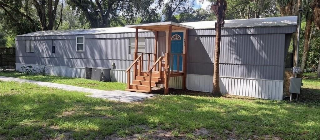 For Sale: $229,000 (2 beds, 2 baths, 930 Square Feet)