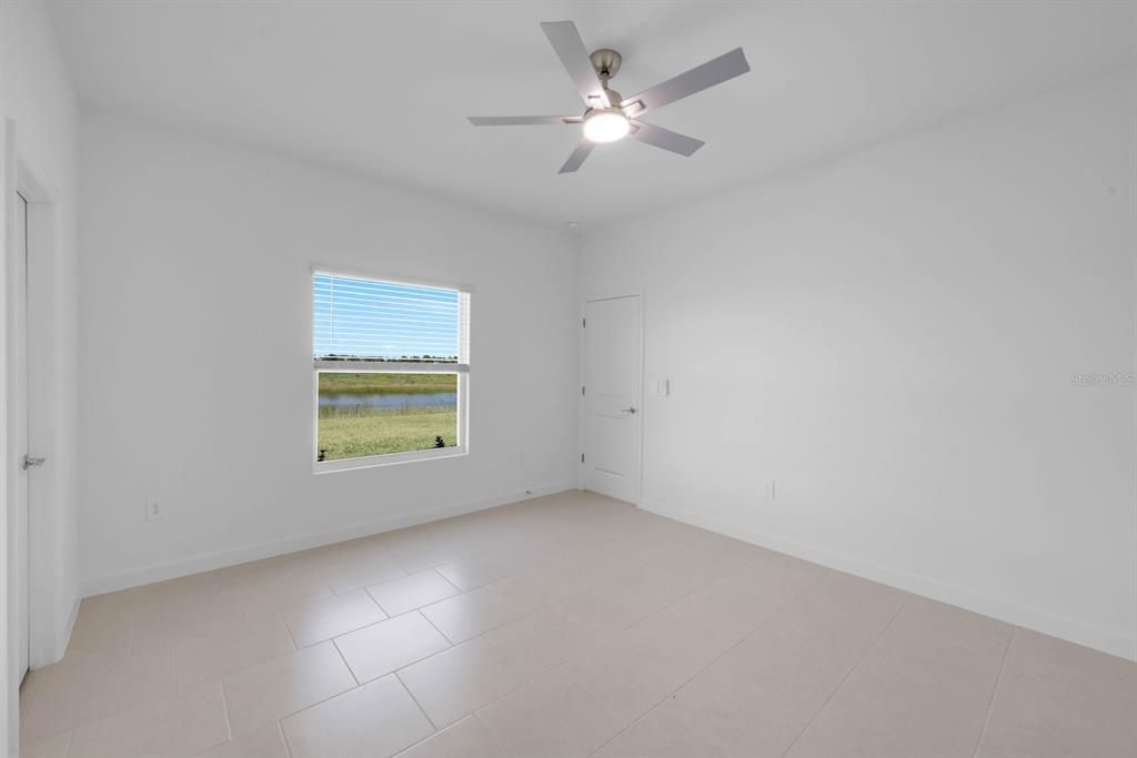 For Rent: $2,400 (4 beds, 2 baths, 2112 Square Feet)