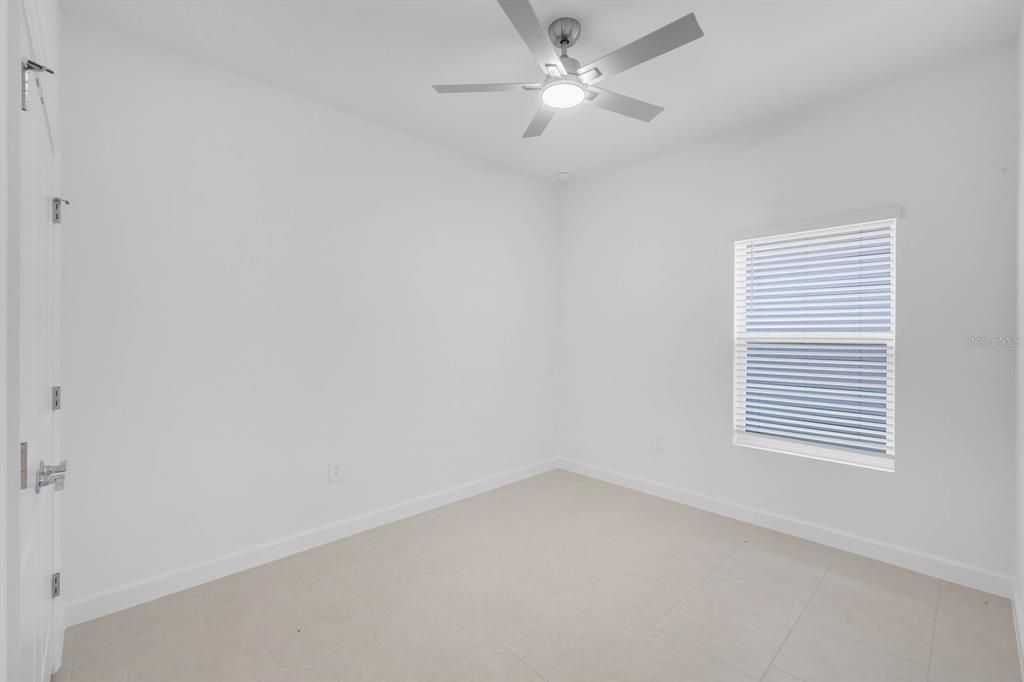 For Rent: $2,400 (4 beds, 2 baths, 2112 Square Feet)