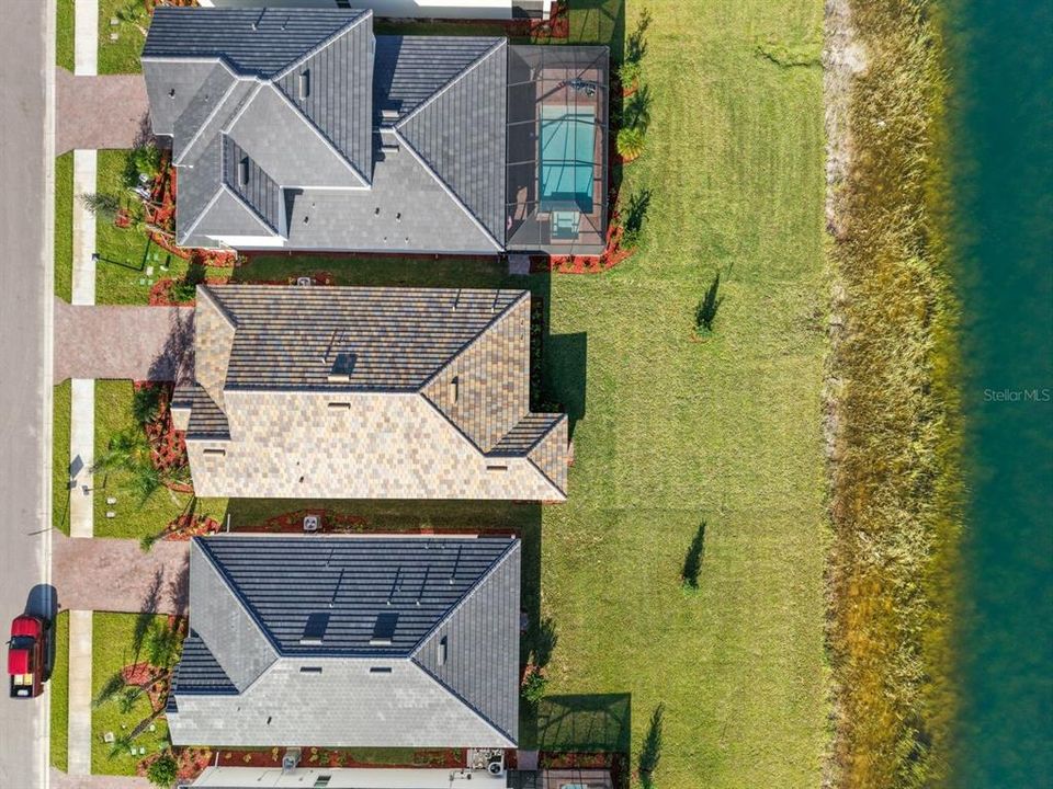 For Rent: $2,400 (4 beds, 2 baths, 2112 Square Feet)