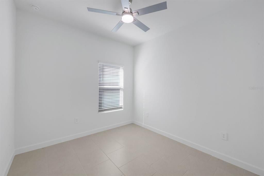 For Rent: $2,400 (4 beds, 2 baths, 2112 Square Feet)