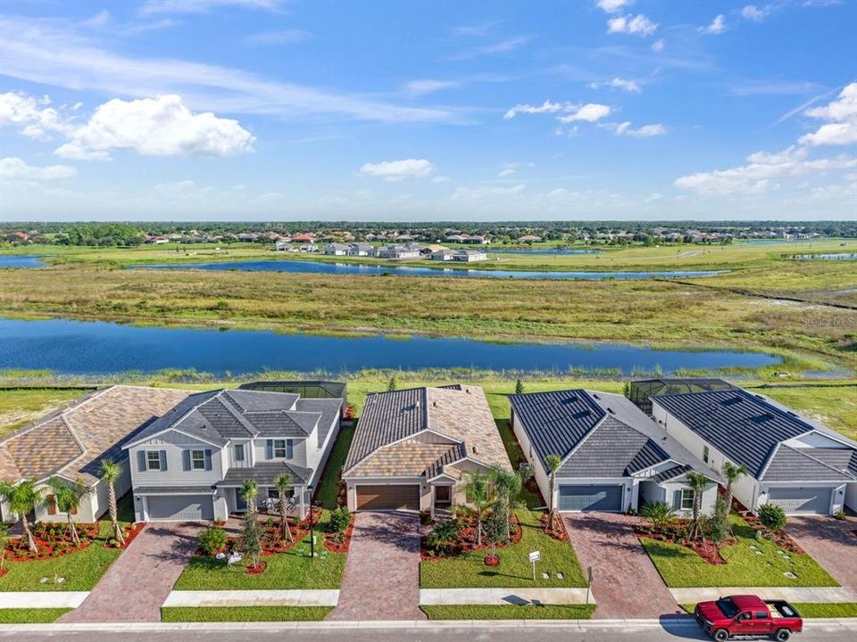 For Rent: $2,400 (4 beds, 2 baths, 2112 Square Feet)