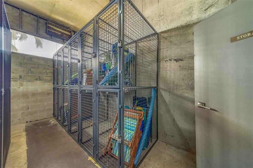 For Rent: $3,200 (2 beds, 2 baths, 1300 Square Feet)
