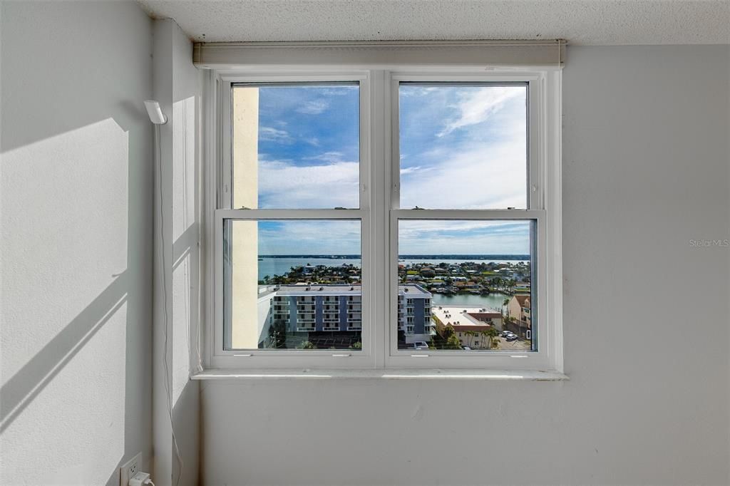 For Rent: $3,200 (2 beds, 2 baths, 1300 Square Feet)