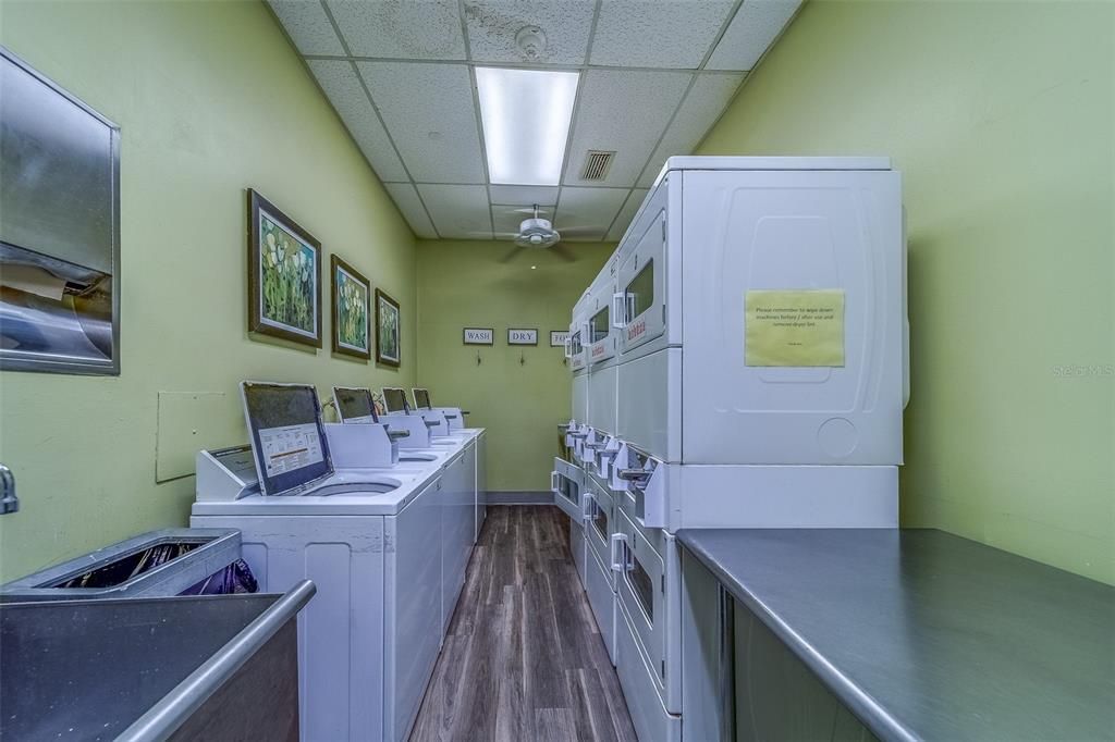 For Rent: $3,200 (2 beds, 2 baths, 1300 Square Feet)