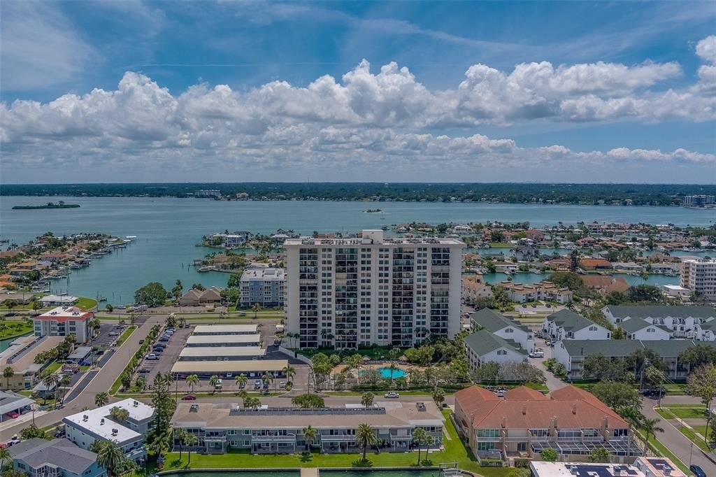 For Rent: $3,200 (2 beds, 2 baths, 1300 Square Feet)
