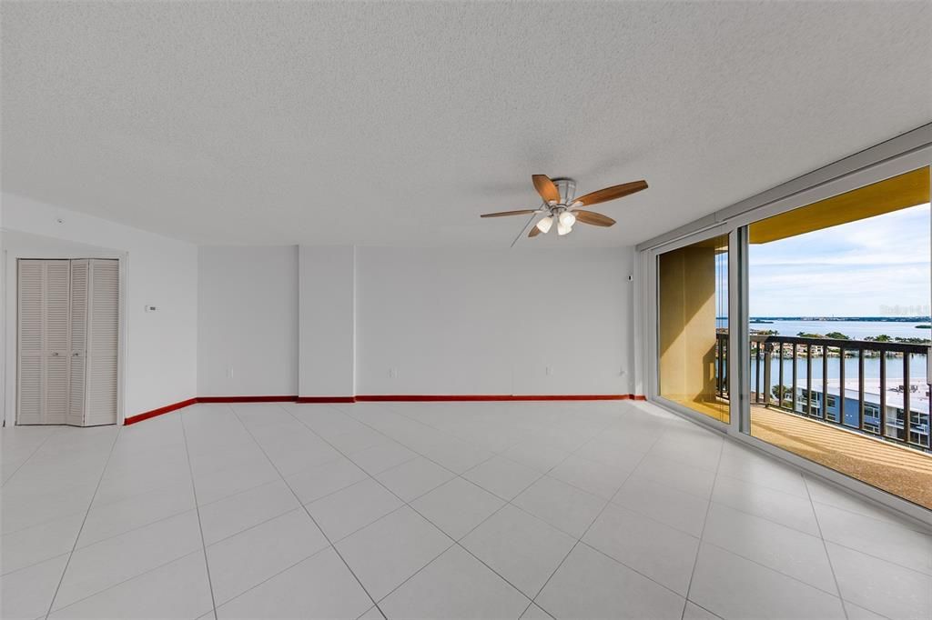 For Rent: $3,200 (2 beds, 2 baths, 1300 Square Feet)