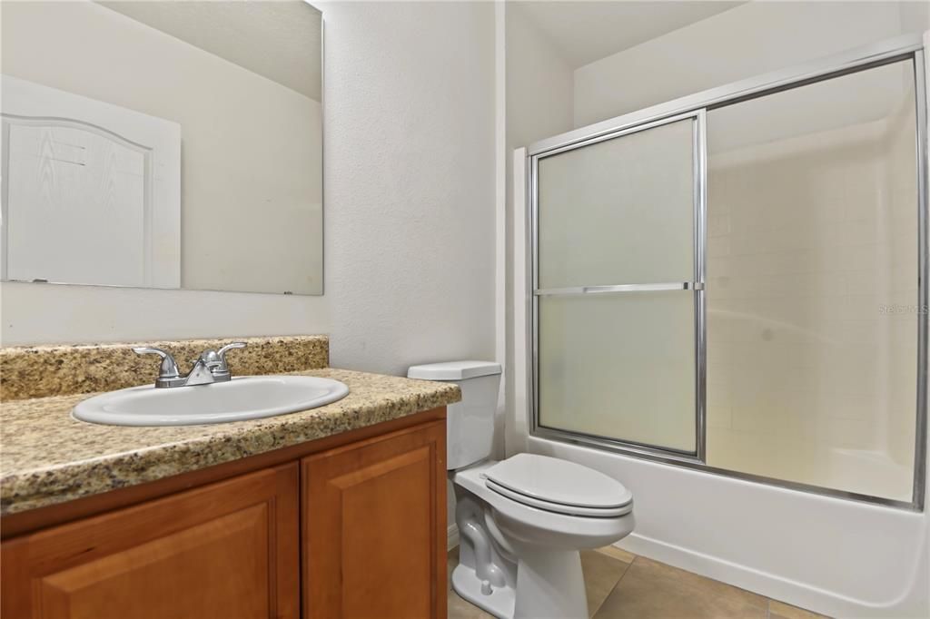For Sale: $325,000 (3 beds, 2 baths, 1634 Square Feet)