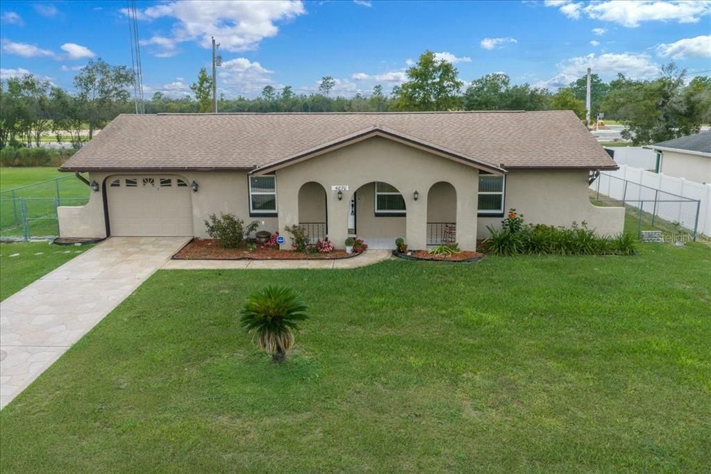For Rent: $1,695 (3 beds, 2 baths, 1290 Square Feet)