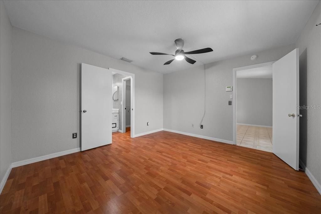 For Rent: $1,695 (3 beds, 2 baths, 1290 Square Feet)