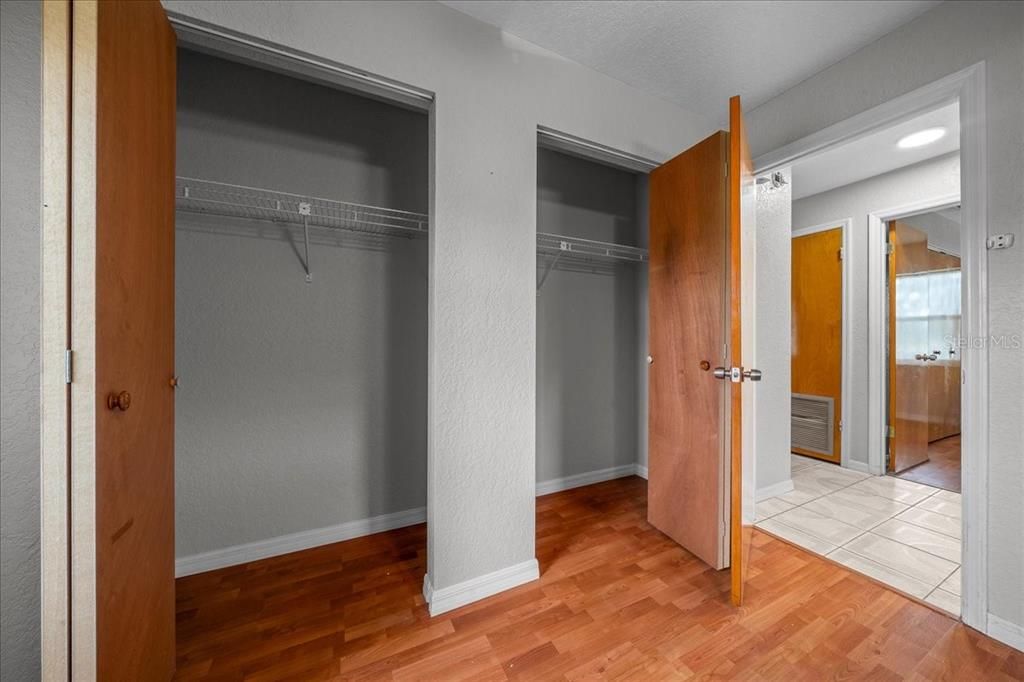 For Rent: $1,695 (3 beds, 2 baths, 1290 Square Feet)