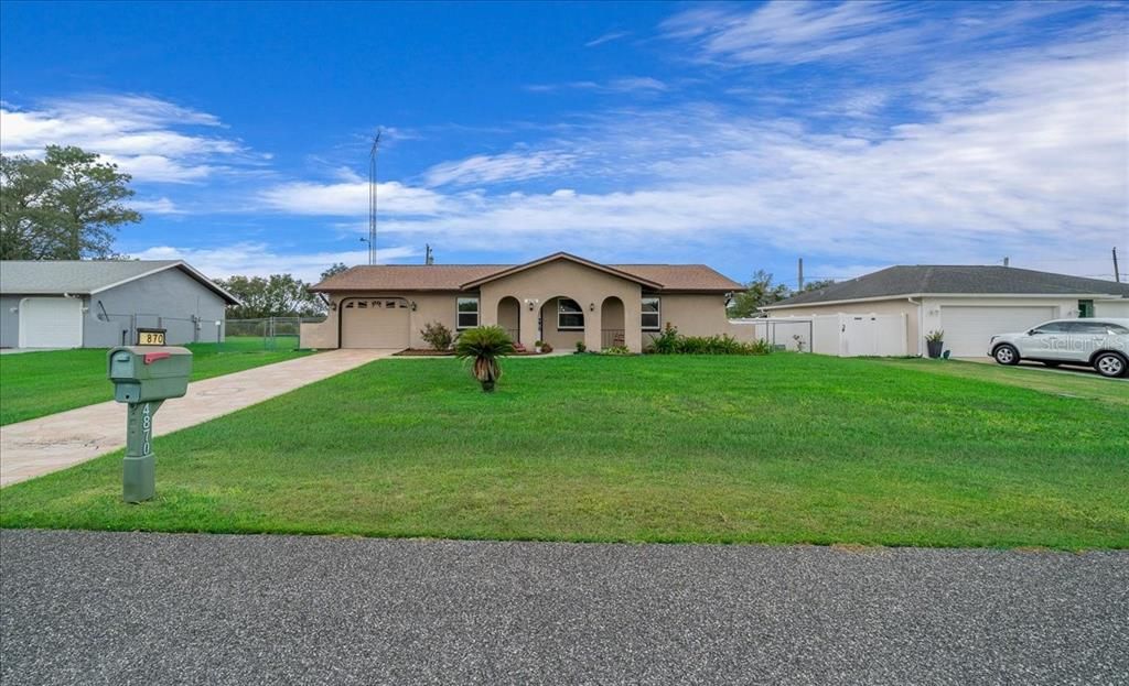 For Rent: $1,695 (3 beds, 2 baths, 1290 Square Feet)