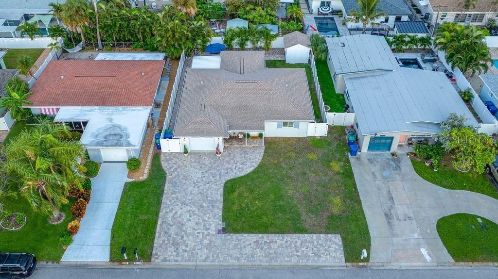 На продажу: $489,000 (2 спален, 2 ванн, 1308 Квадратных фут)