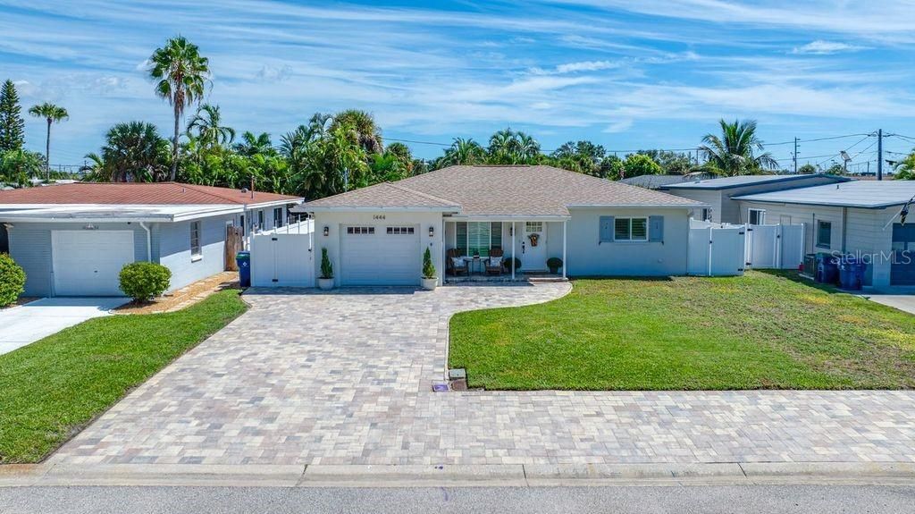 На продажу: $489,000 (2 спален, 2 ванн, 1308 Квадратных фут)