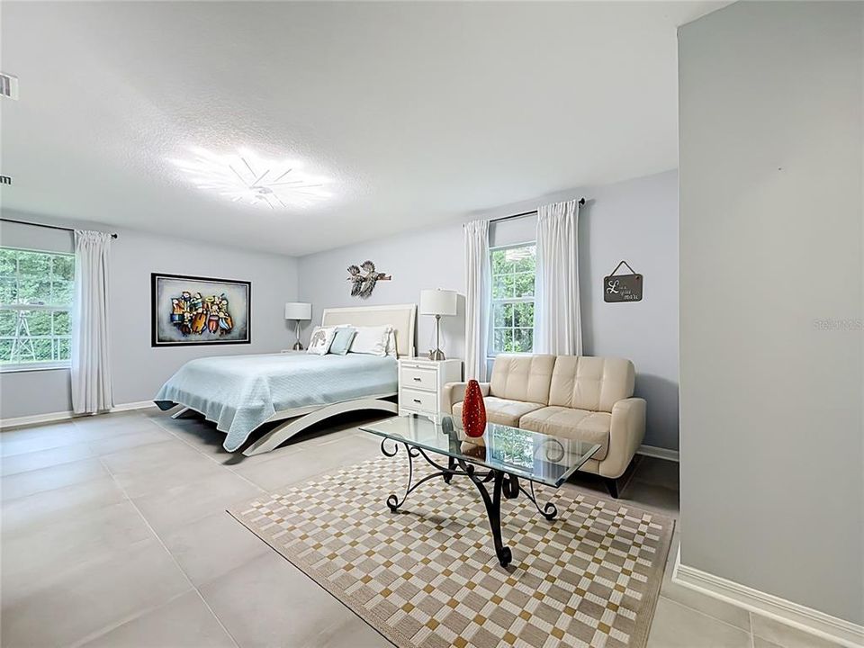 En Venta: $449,900 (4 camas, 2 baños, 2660 Pies cuadrados)