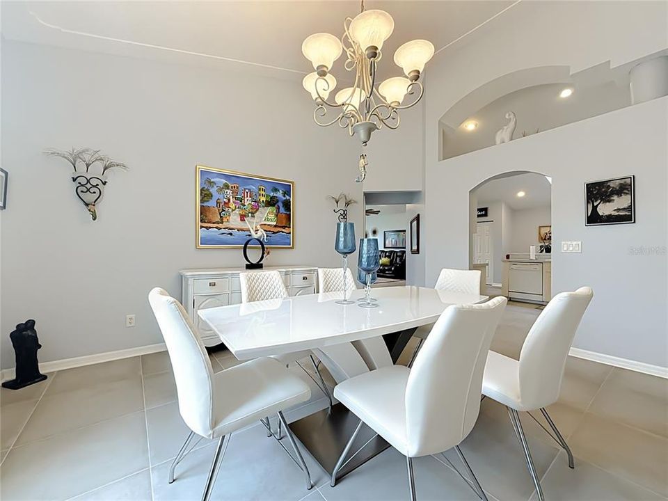 En Venta: $449,900 (4 camas, 2 baños, 2660 Pies cuadrados)