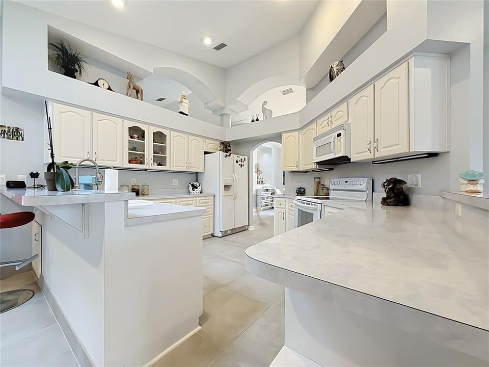 En Venta: $449,900 (4 camas, 2 baños, 2660 Pies cuadrados)