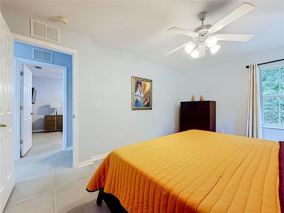 En Venta: $449,900 (4 camas, 2 baños, 2660 Pies cuadrados)