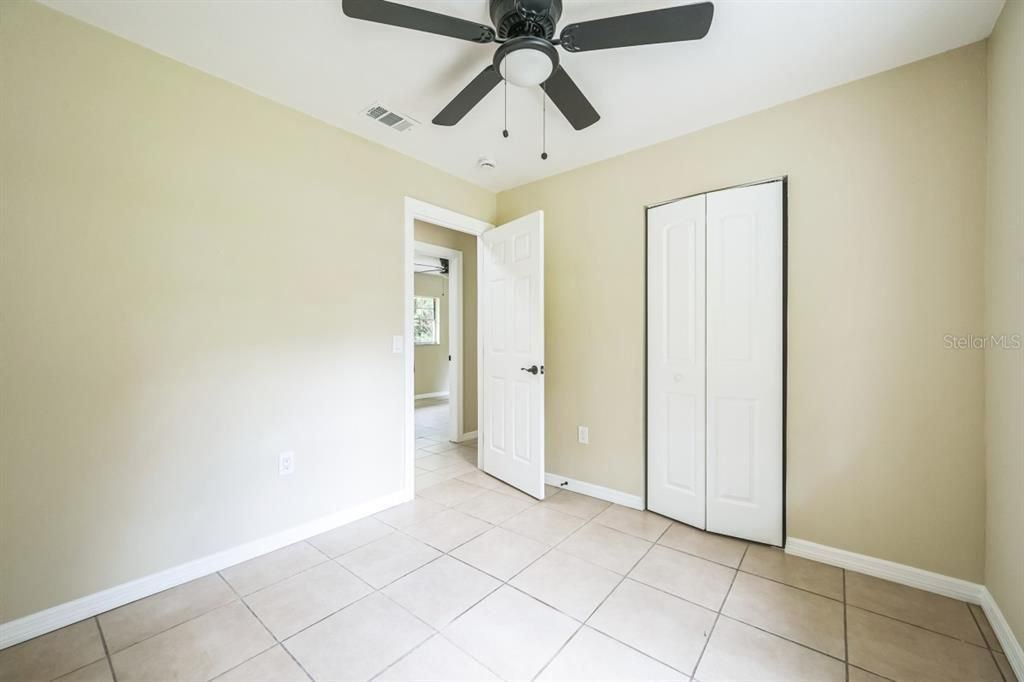For Sale: $179,990 (3 beds, 1 baths, 864 Square Feet)