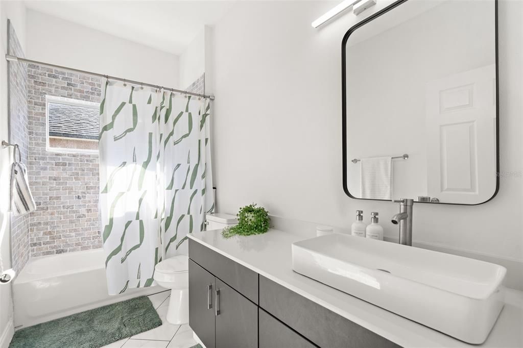 For Sale: $459,000 (4 beds, 2 baths, 1866 Square Feet)