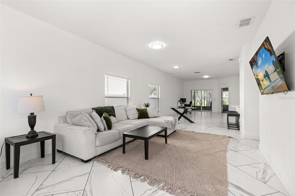 For Sale: $459,000 (4 beds, 2 baths, 1866 Square Feet)