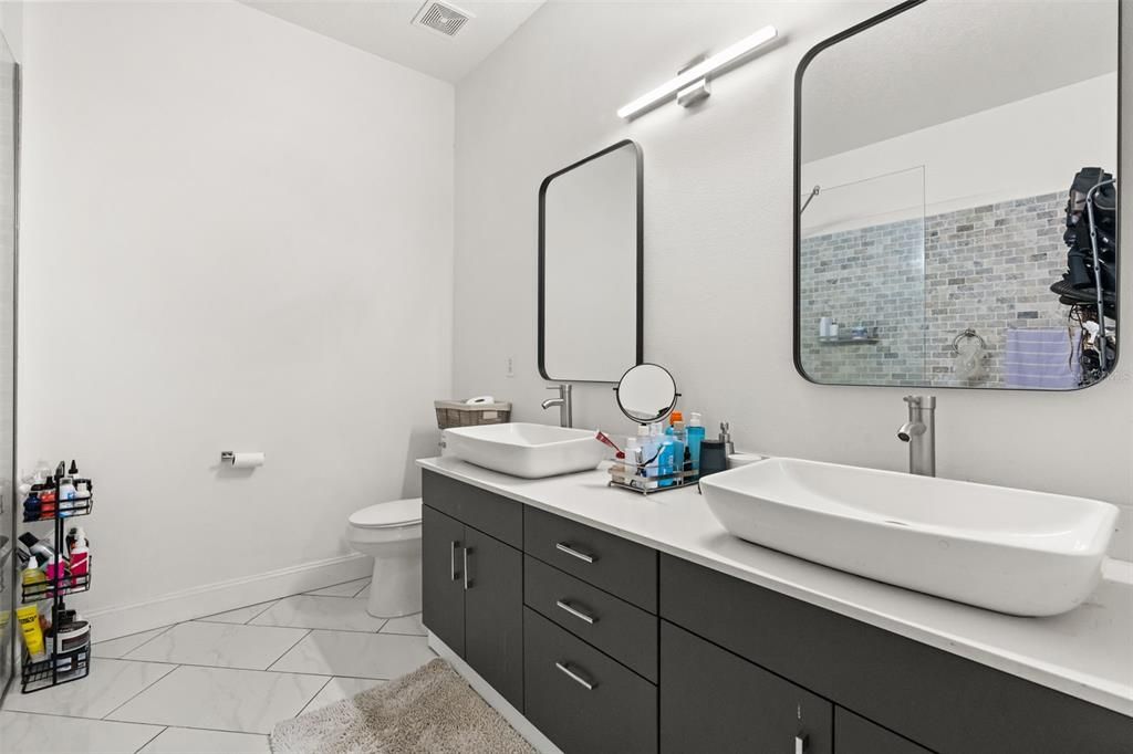 For Sale: $459,000 (4 beds, 2 baths, 1866 Square Feet)