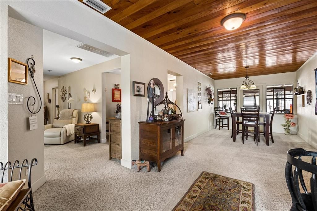 For Sale: $435,000 (3 beds, 2 baths, 2024 Square Feet)