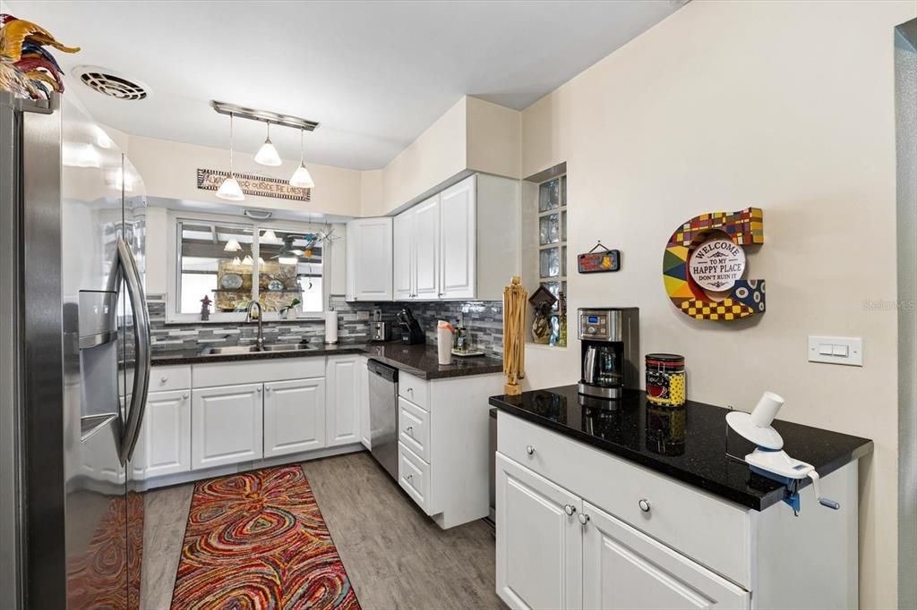 For Sale: $435,000 (3 beds, 2 baths, 2024 Square Feet)