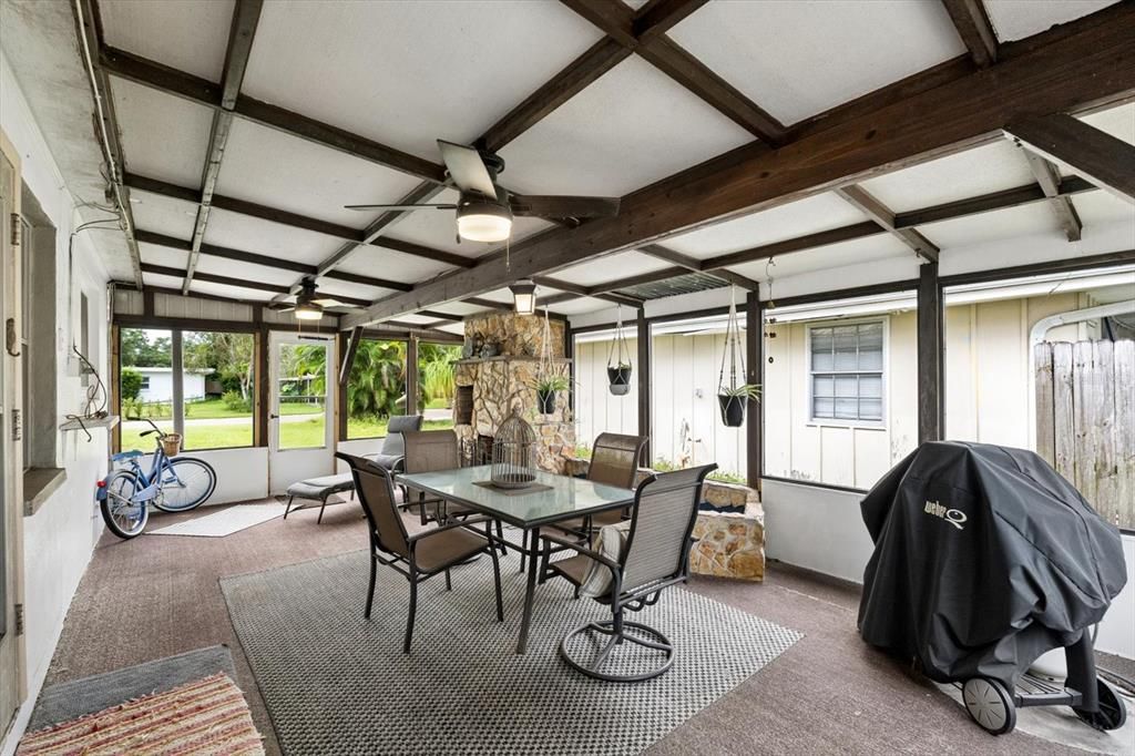 For Sale: $435,000 (3 beds, 2 baths, 2024 Square Feet)