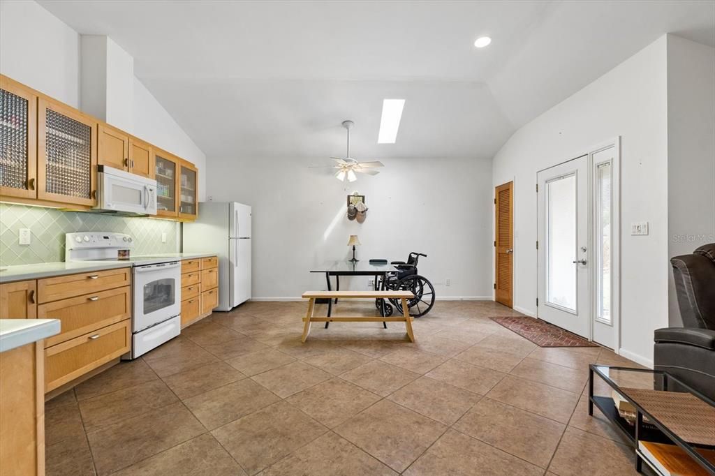 For Sale: $435,000 (3 beds, 2 baths, 2024 Square Feet)