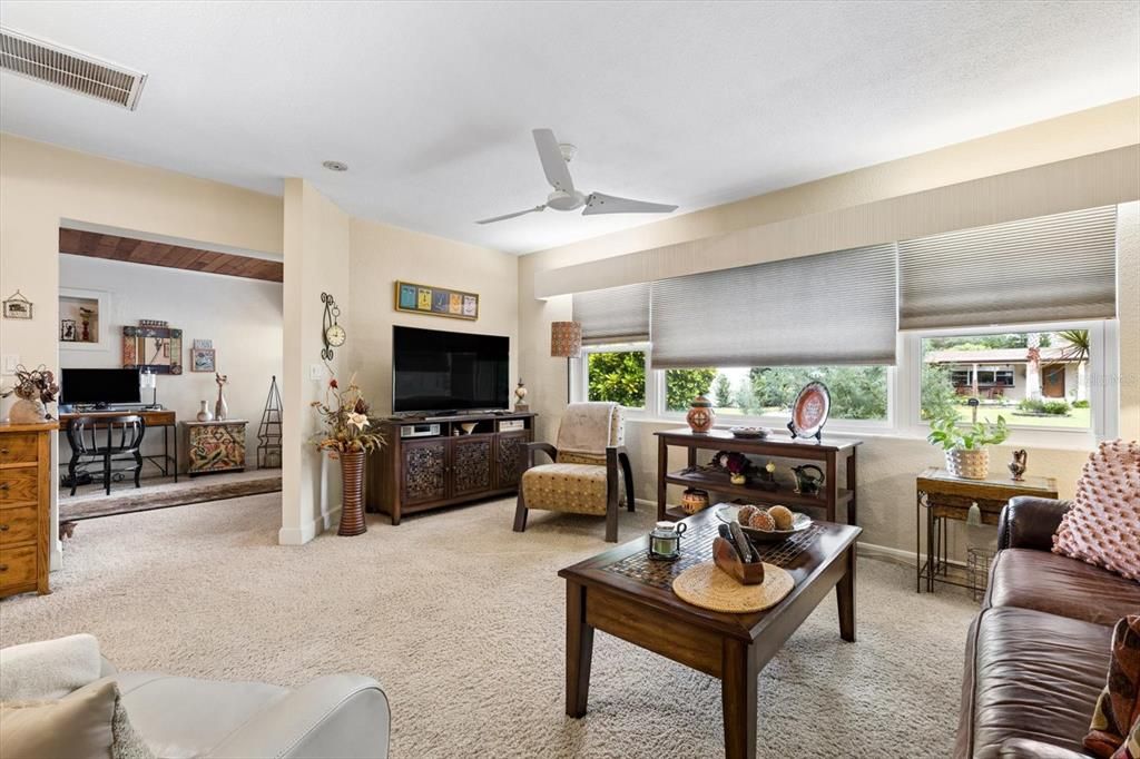 For Sale: $435,000 (3 beds, 2 baths, 2024 Square Feet)