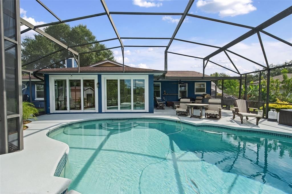 For Sale: $585,000 (3 beds, 2 baths, 2133 Square Feet)