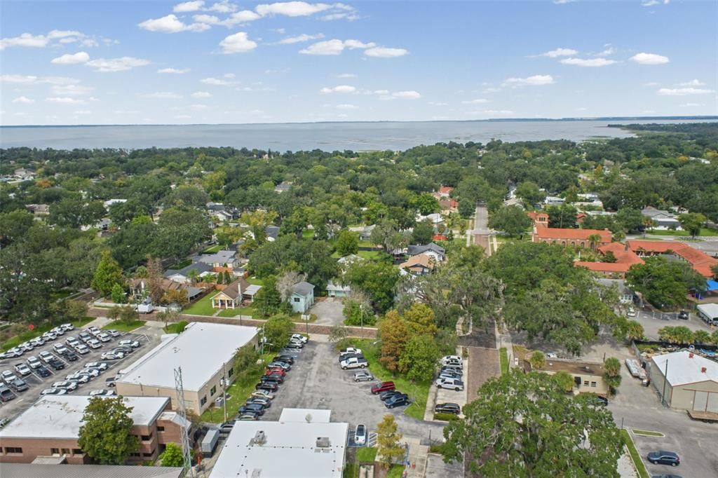 For Sale: $585,000 (3 beds, 2 baths, 2133 Square Feet)