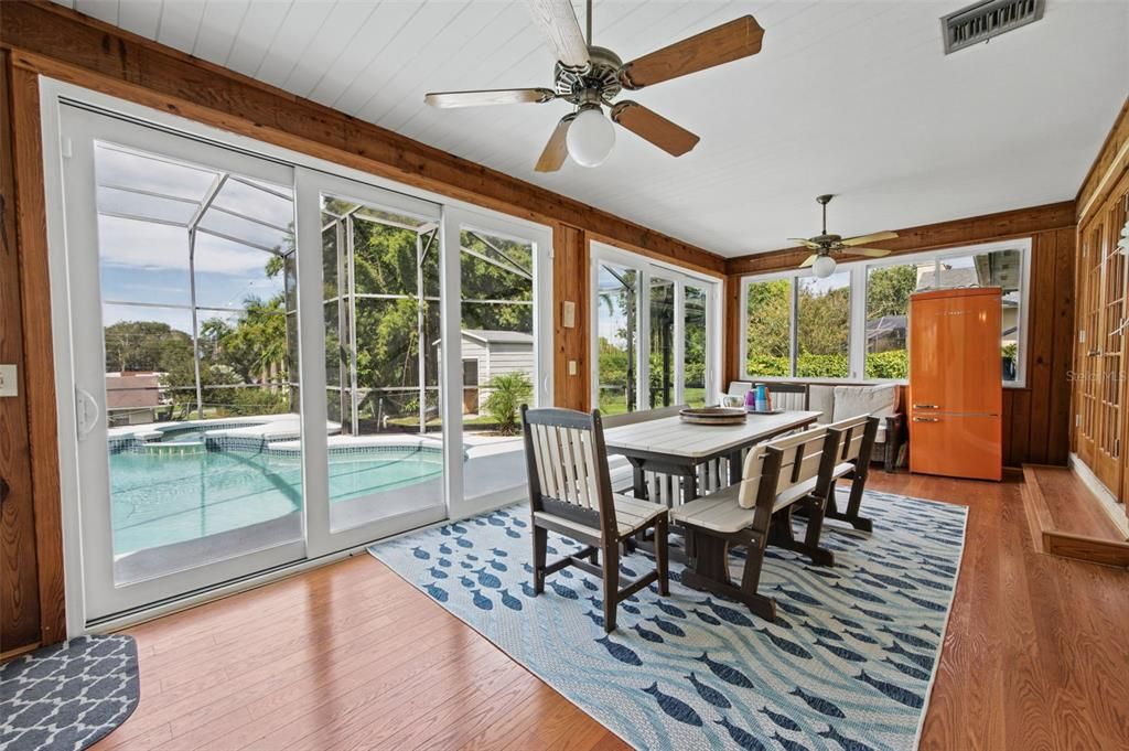For Sale: $585,000 (3 beds, 2 baths, 2133 Square Feet)