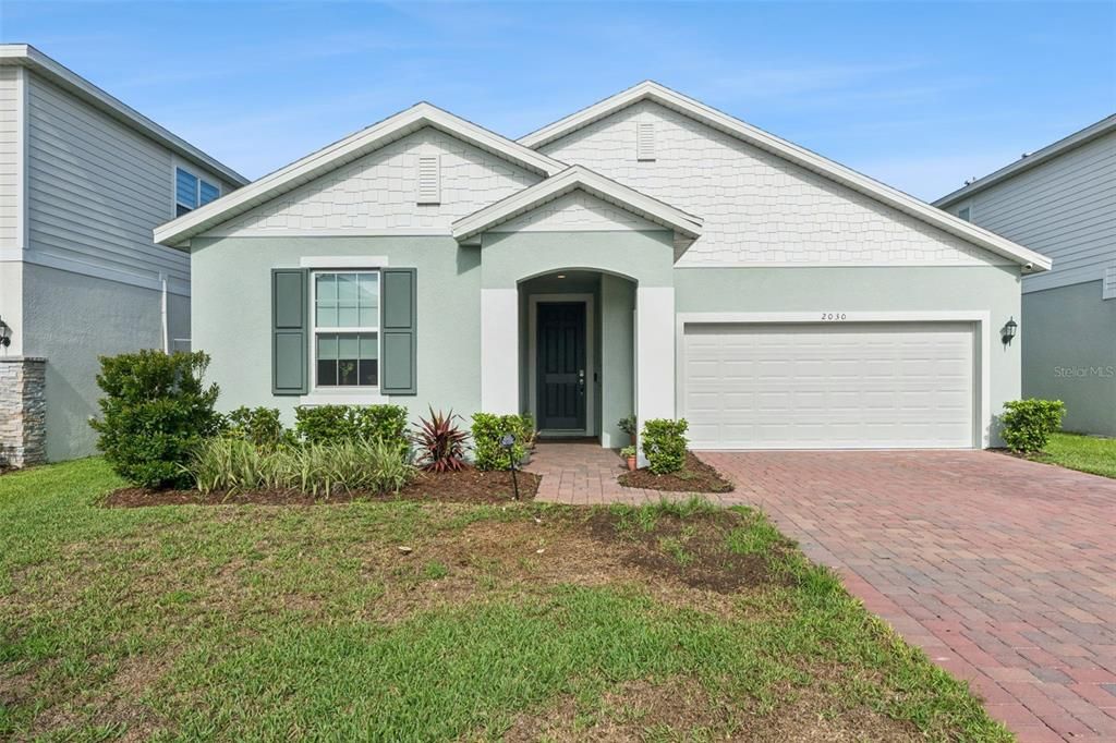 For Sale: $425,000 (4 beds, 2 baths, 2008 Square Feet)