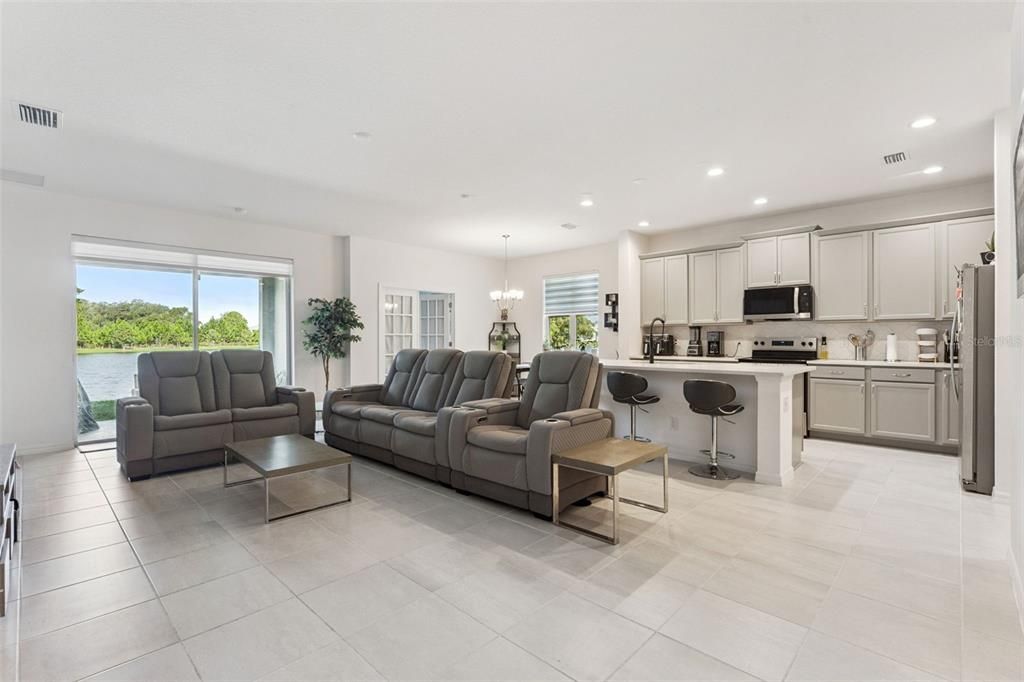 For Sale: $425,000 (4 beds, 2 baths, 2008 Square Feet)