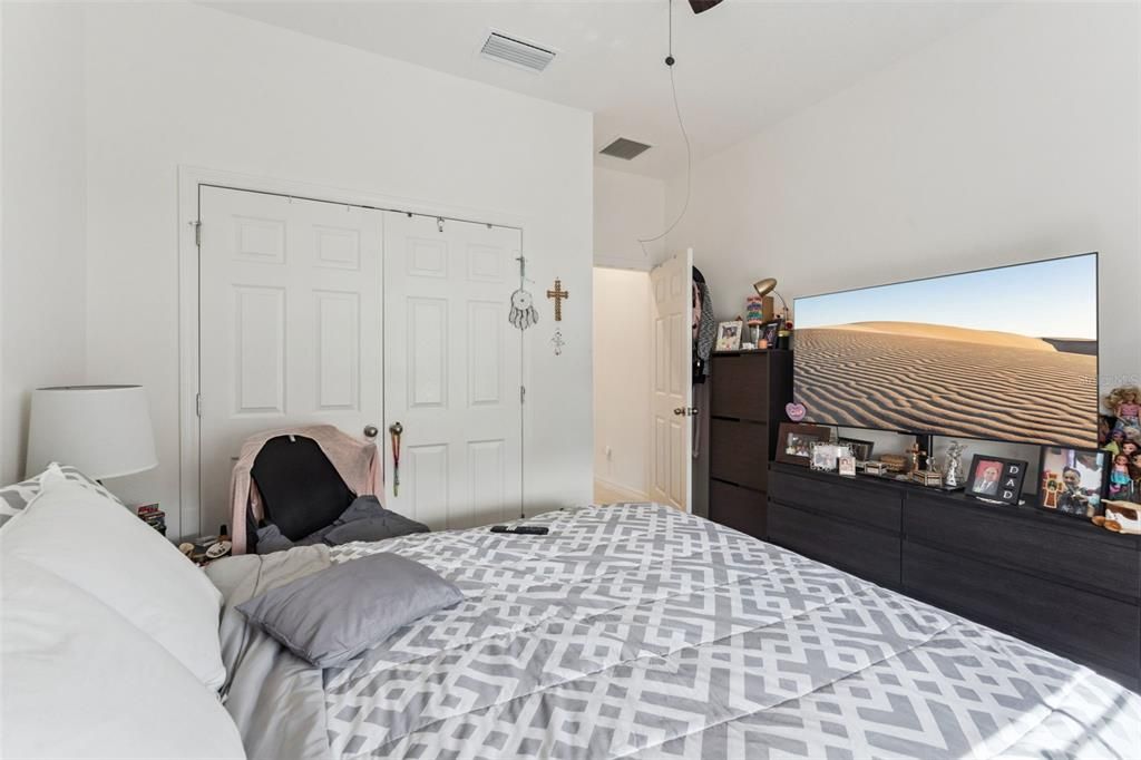 For Sale: $425,000 (4 beds, 2 baths, 2008 Square Feet)
