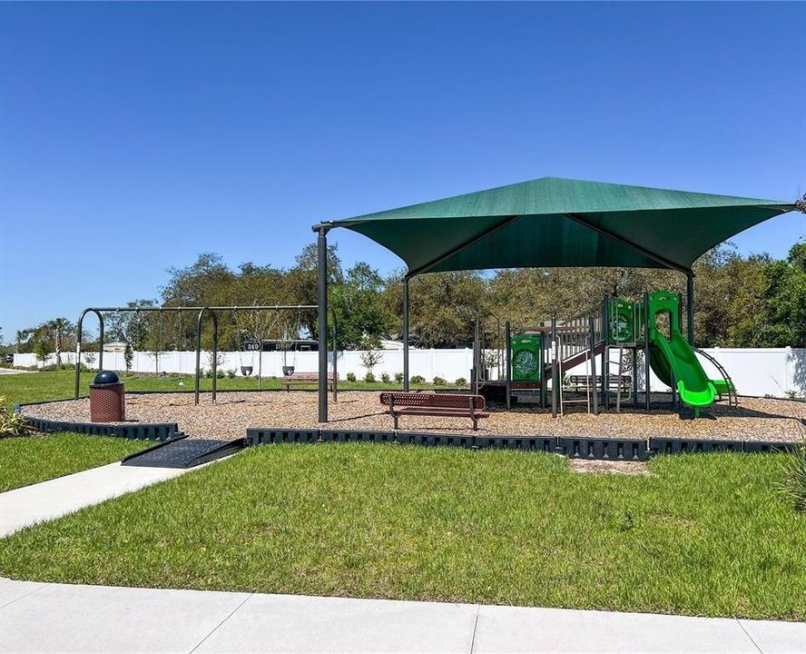 For Sale: $425,000 (4 beds, 2 baths, 2008 Square Feet)