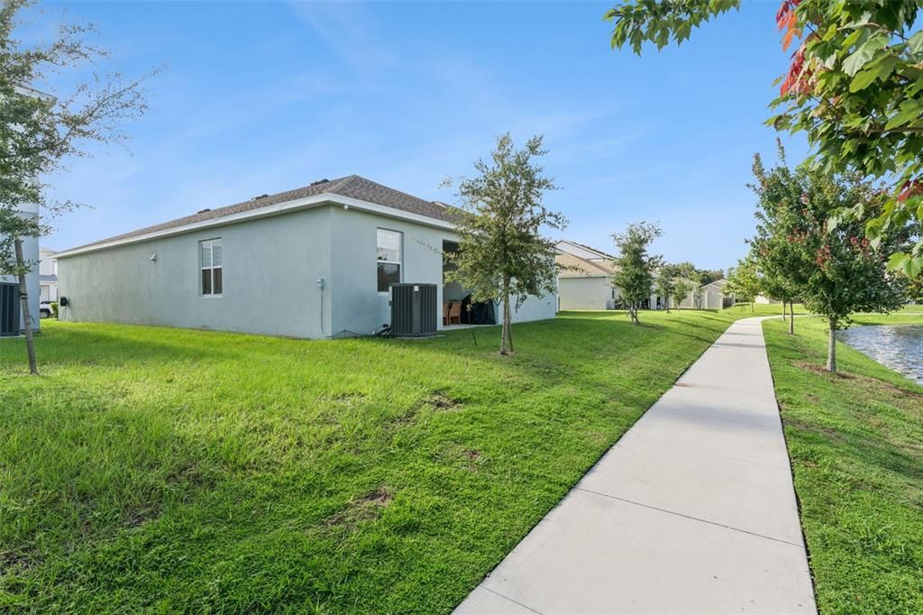 For Sale: $425,000 (4 beds, 2 baths, 2008 Square Feet)