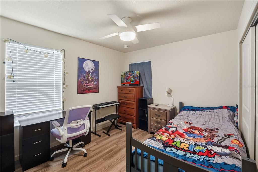 For Sale: $275,000 (4 beds, 2 baths, 1260 Square Feet)
