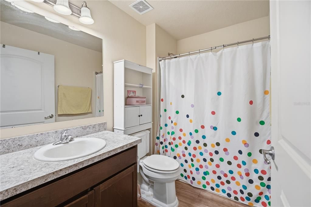 For Sale: $275,000 (4 beds, 2 baths, 1260 Square Feet)
