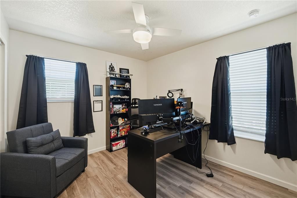 For Sale: $275,000 (4 beds, 2 baths, 1260 Square Feet)