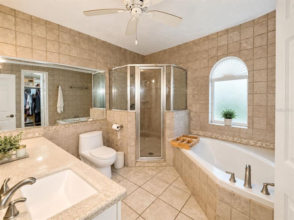 For Sale: $309,999 (3 beds, 3 baths, 1468 Square Feet)