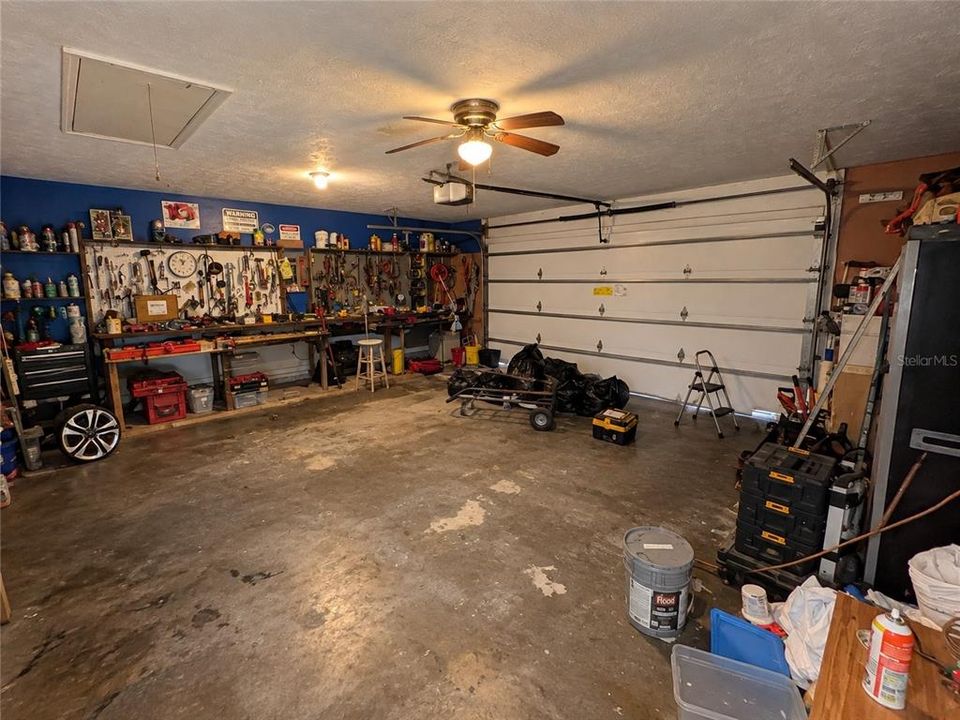 For Sale: $309,999 (3 beds, 3 baths, 1468 Square Feet)