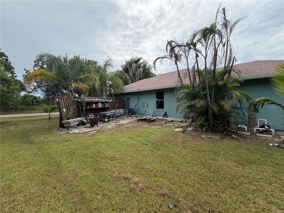 For Sale: $309,999 (3 beds, 3 baths, 1468 Square Feet)