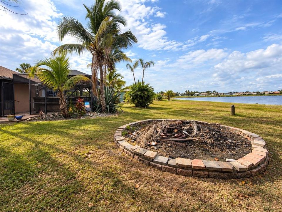 For Sale: $309,999 (3 beds, 3 baths, 1468 Square Feet)