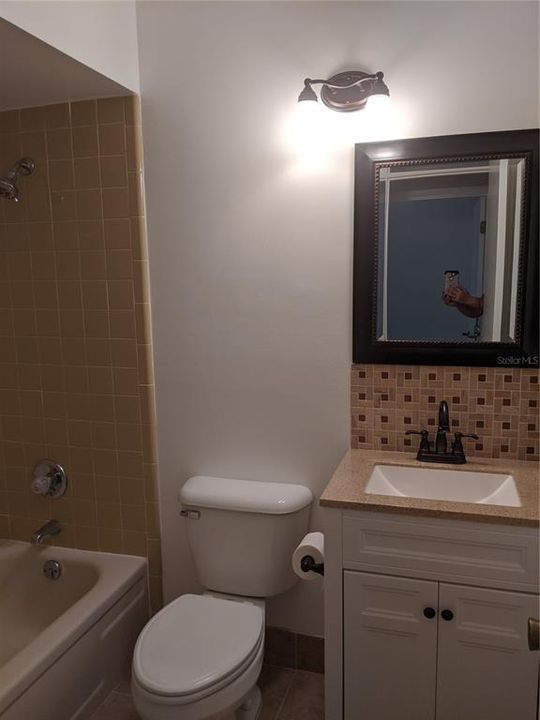 En Renta: $1,800 (2 camas, 2 baños, 950 Pies cuadrados)