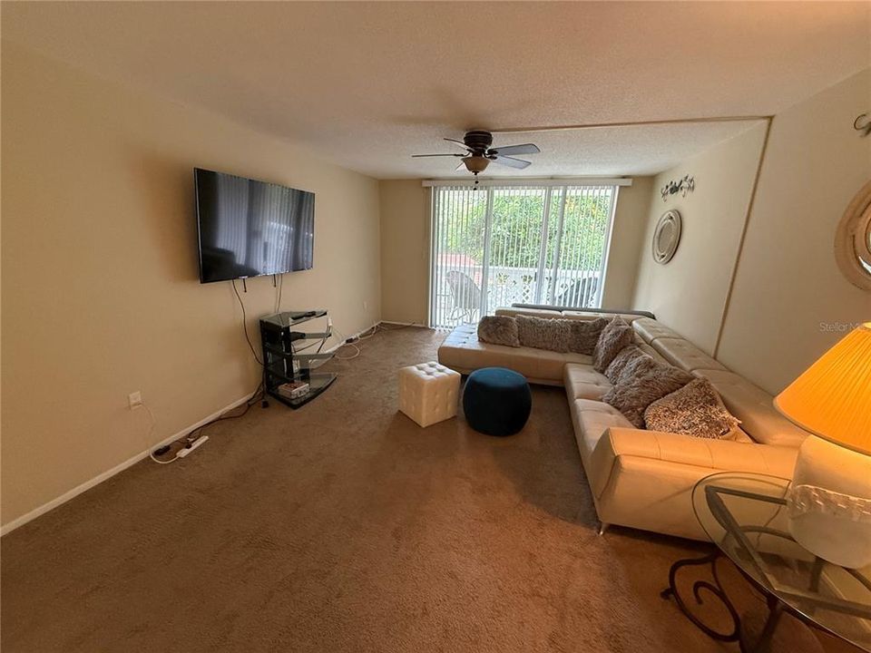For Rent: $1,895 (2 beds, 2 baths, 1200 Square Feet)